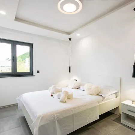Luxury Sol Apartment Makarska